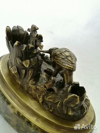 Статуэтка Цапля и лягушка.Карандашница бронза