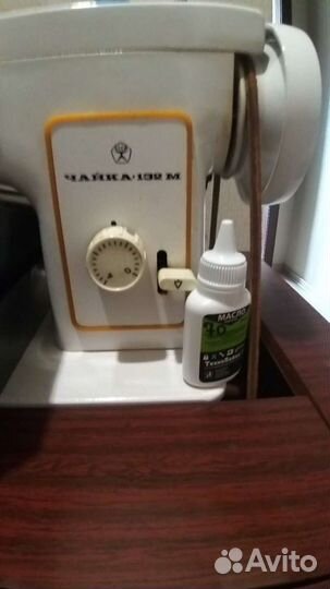 Швейная машинка чайка 132м