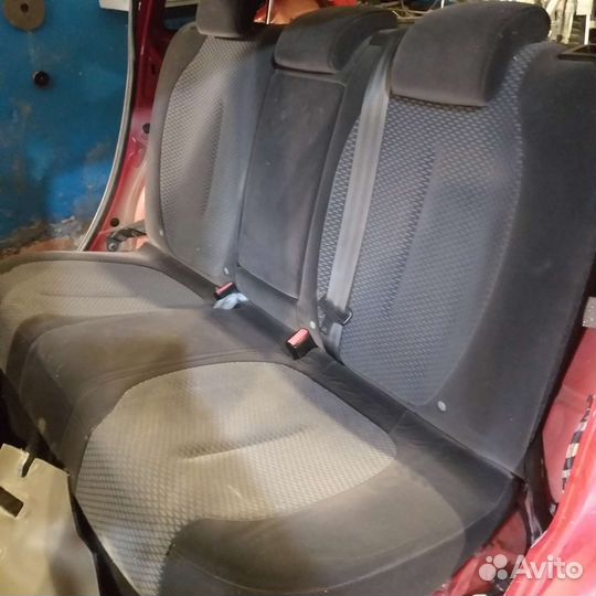 Сиденья задний ряд citroen c4