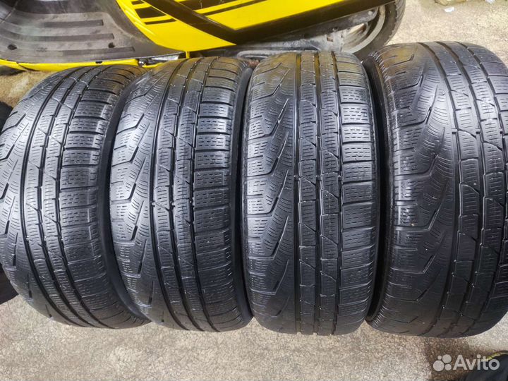 Pirelli Winter Sottozero 210 Serie II 225/50 R17 94H