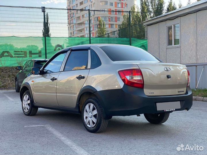 LADA Granta 1.6 МТ, 2013, 102 161 км