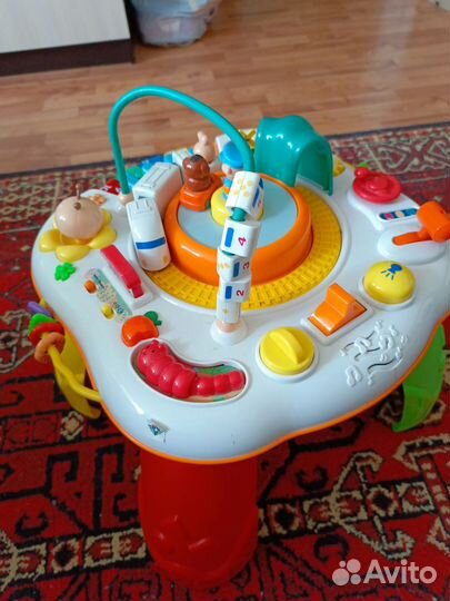 Развивающий столик chicco