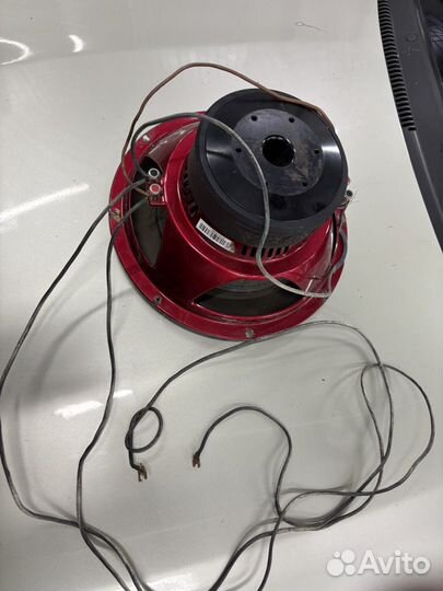 Сабвуфер 12 в коробе