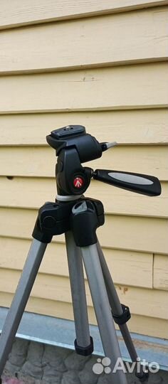 Штатив для фотоаппарата manfrotto