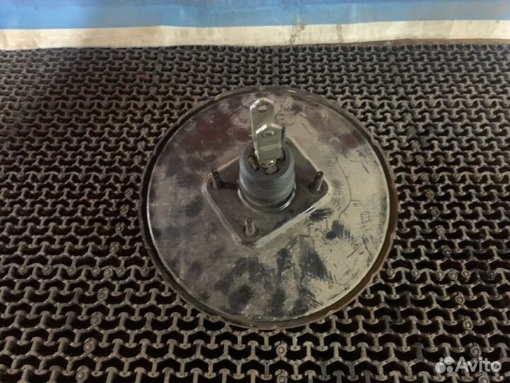 Усилитель тормозов вакуумный Nissan Almera Classic