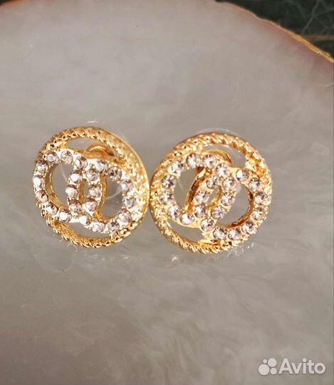 Серьги в стиле Шанель