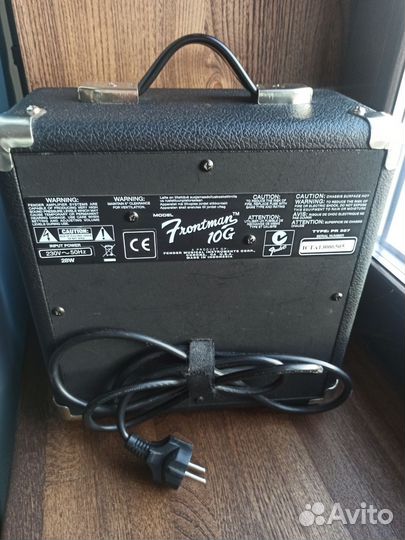 Гитарный комбоусилитель Fender frontman 10g