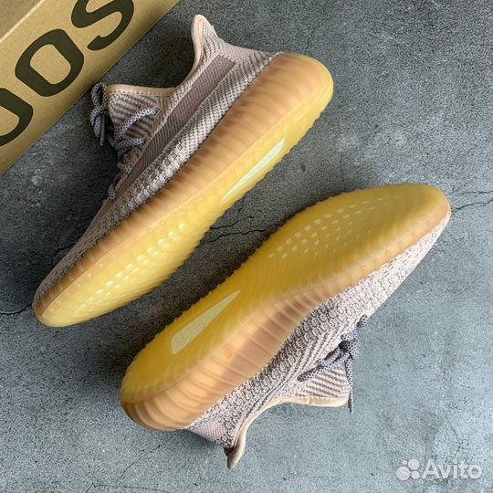 Кроссовки Adidas Yeezy Boost 350 v2 Synth (36-40)