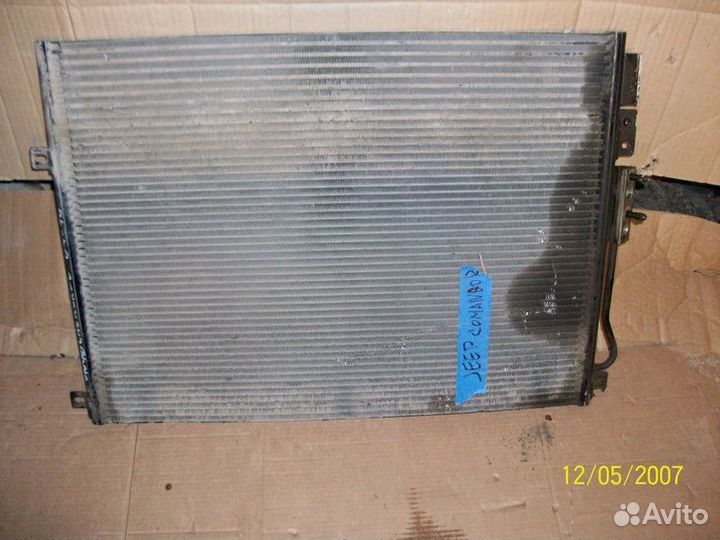 Конденсер (радиатор кондиционера) Jeep Commander