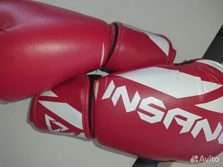 Перчатки боксерские mars, красный, 10 oz Insane
