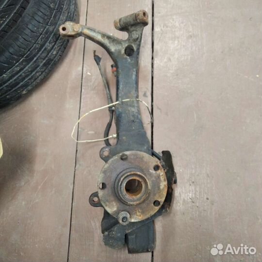 Поворотный кулак audi a6 с5 правый