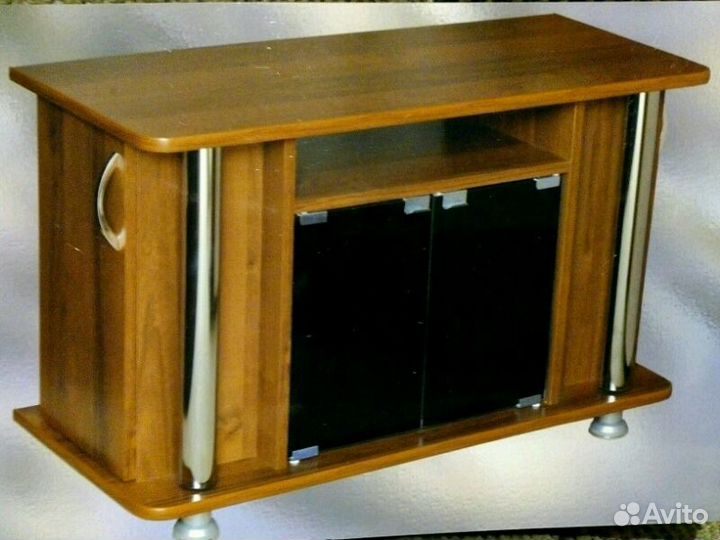 Тумбочка под телевизор 2