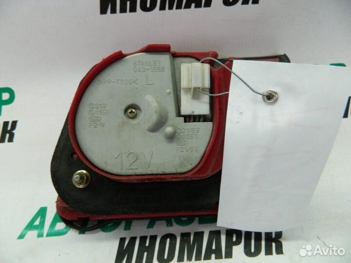 Фонарь задний внутренний левый для Mitsubishi Diam
