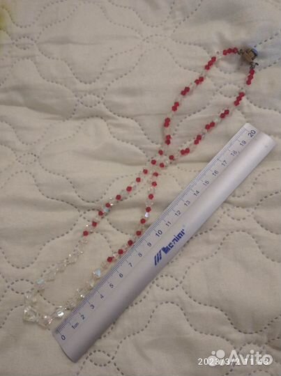 Брошки бусы