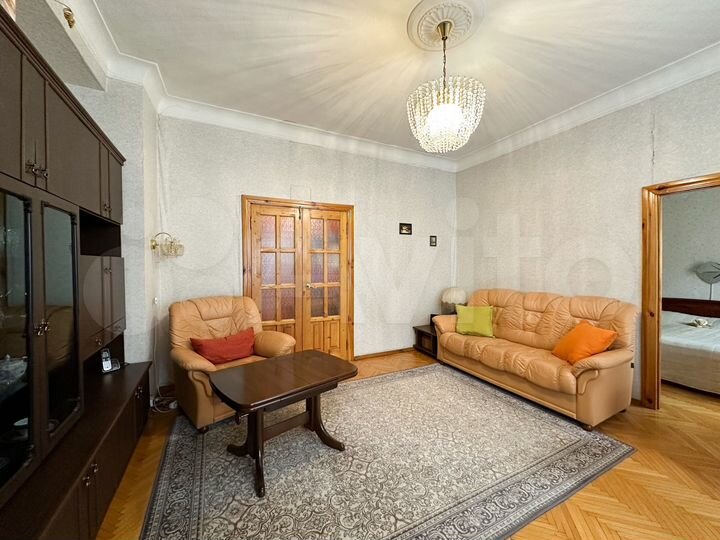 2-к. квартира, 63,8 м², 2/5 эт.