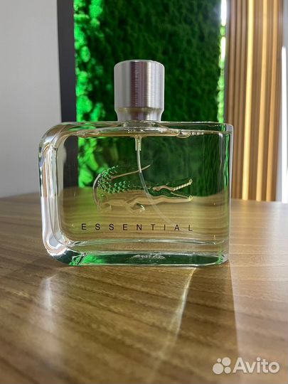 Неповторимый аромат Lacoste Essential мужской