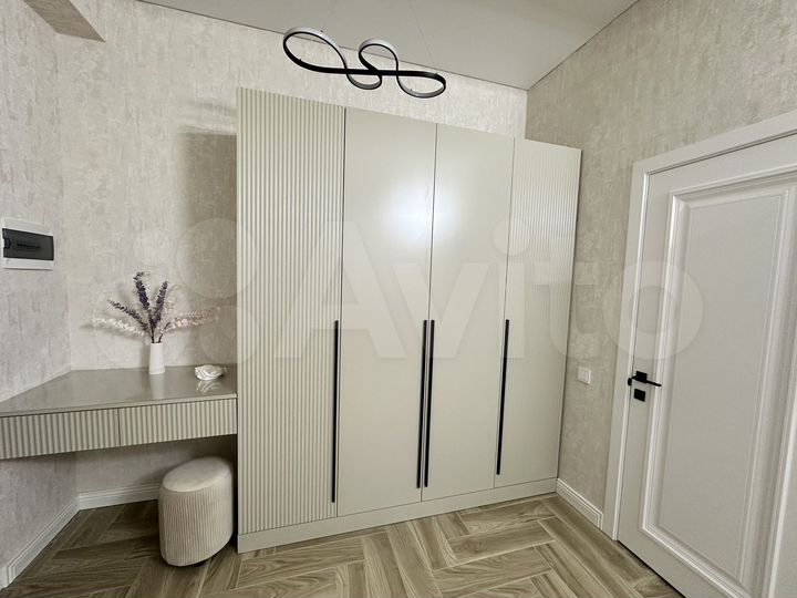 2-к. квартира, 50 м², 3/10 эт.