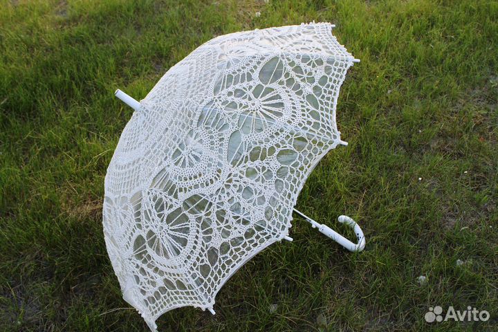 Ажурный свадебный зонт для фотосессии