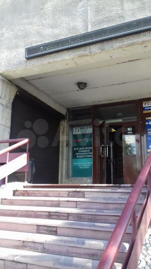 Офис в бц на ул.Фабричная, 3 этаж, 36 м2 - без ком