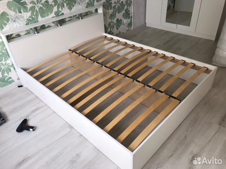 Кровать двухспальная