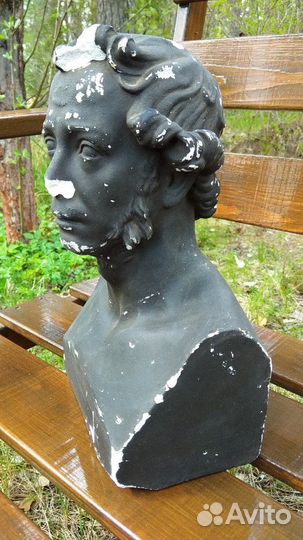 Бюст А. С. Пушкина