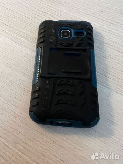 Samsung Galaxy J1 (2016) SM-J120F/DS, 8 ГБ