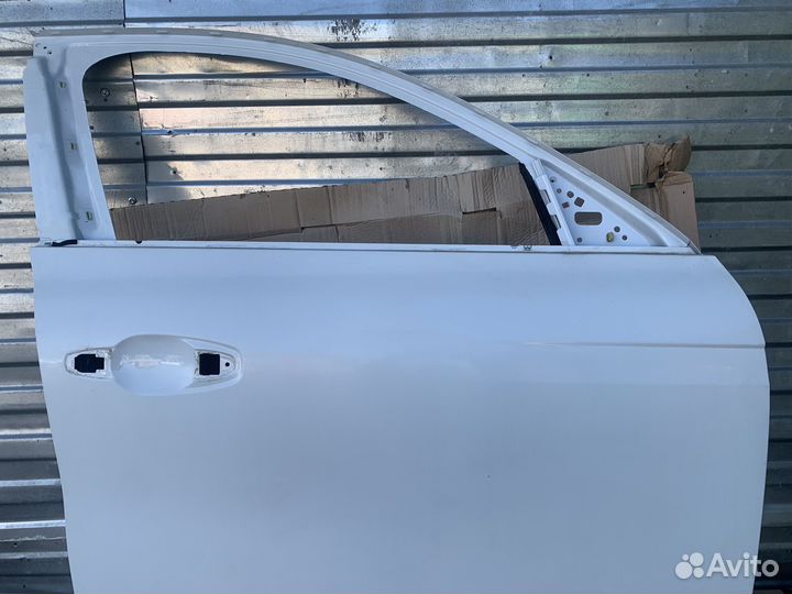 Дверь передняя правая Renault Arkana