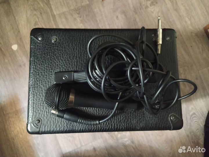 Электрогитара с комбиком invasion Strat HSS