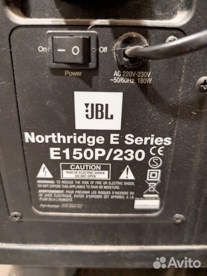 Сабвуфер JBL активный