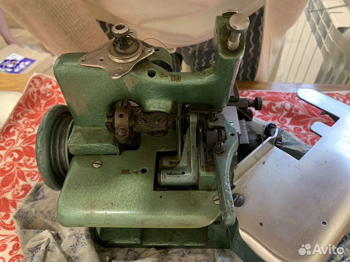 Оверлок BK-919 на запчасти