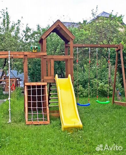 Детская деревянная площадка с горкой