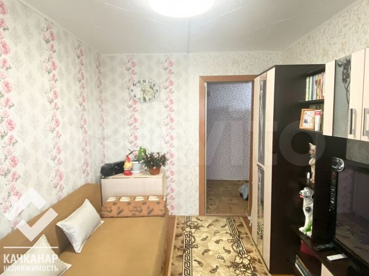 Комната 28 м² в 2-к., 2/4 эт.