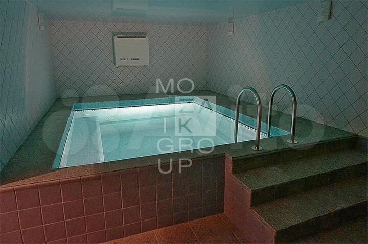 Дом 540 м² на участке 16 сот.