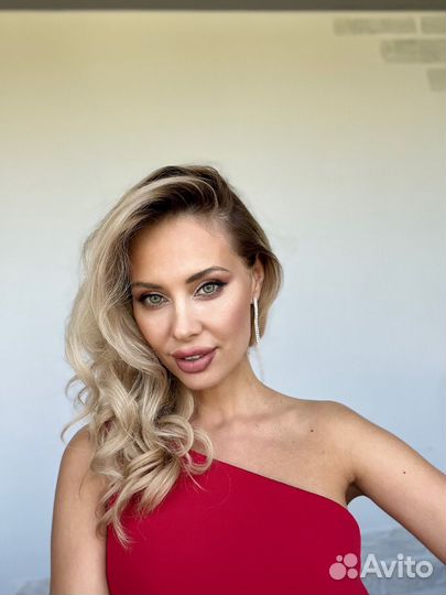 Макияж и прическа