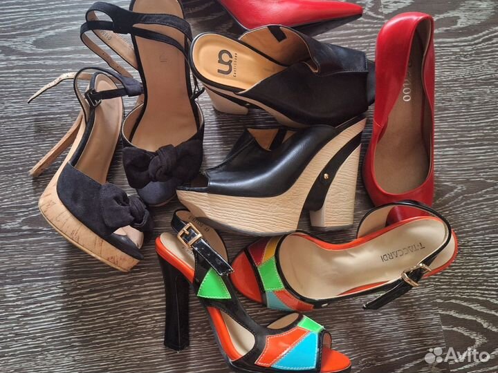 Туфли красные босоножки