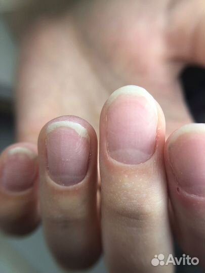 Модель на маникюр