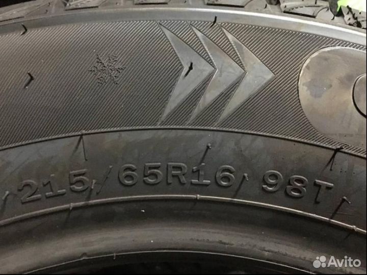 LingLong Green-Max Winter Grip 215/65 R16 98T
