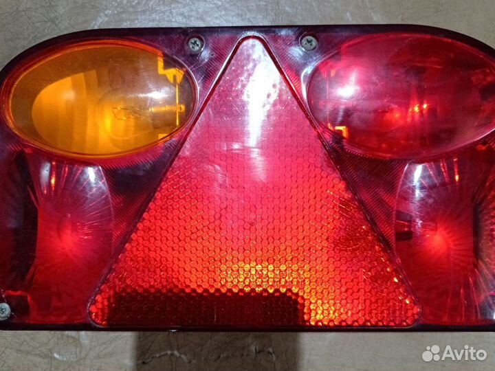 Фонар левый Fristom-088 для прицепов трейлер