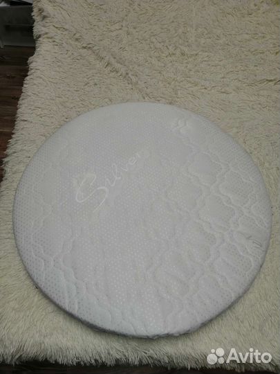 Матрас круглый наматрасник простыни