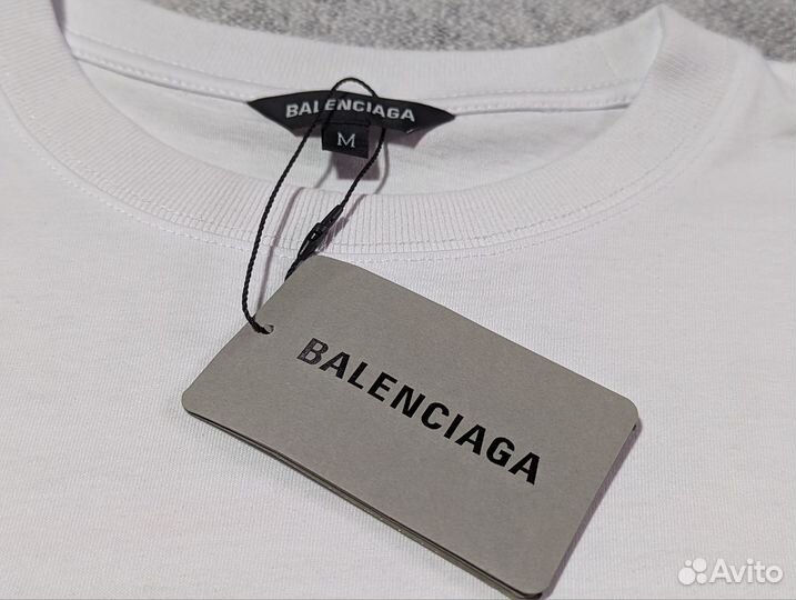 Футболка balenciaga