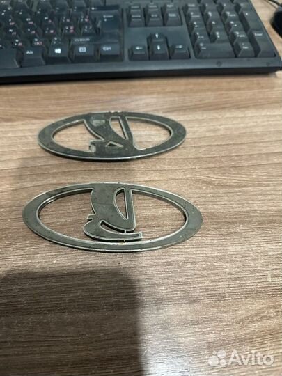 Эмблема (значок) LADA Granta