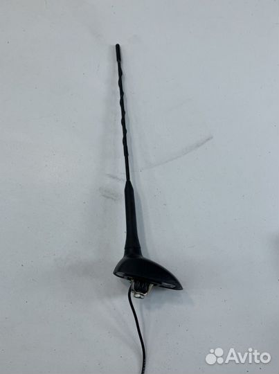 Антенна Opel Astra J 13331944