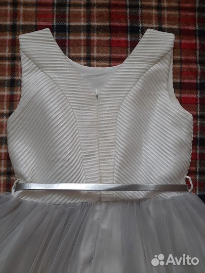 Нарядное платье для девочки