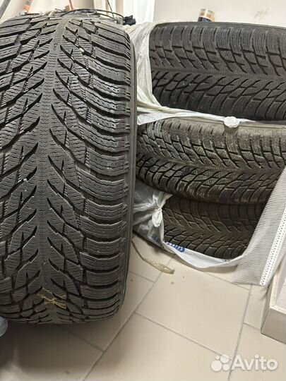 Nokian Tyres Hakkapeliitta R3 SUV 275/50 R20