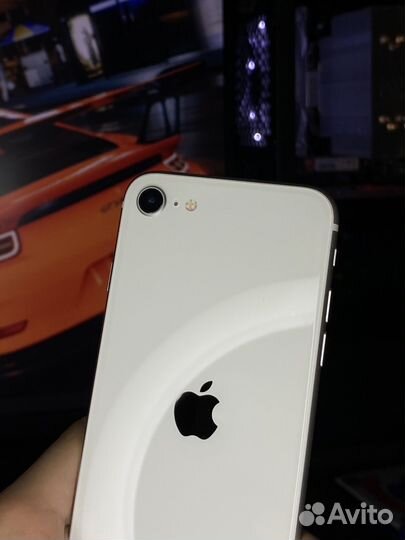 iPhone SE (2020), 128 ГБ
