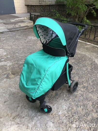 Коляска детская прогулочная