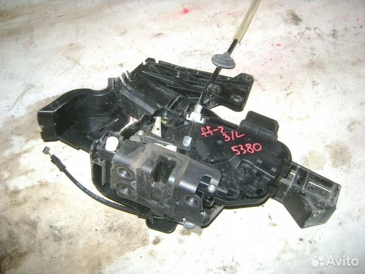 Замок двери задней левой Ford Focus II 2005-2011