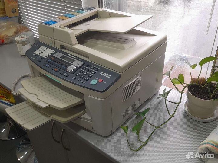 Panasonic KX-FLB813 мфу Копир сканер принтер факс