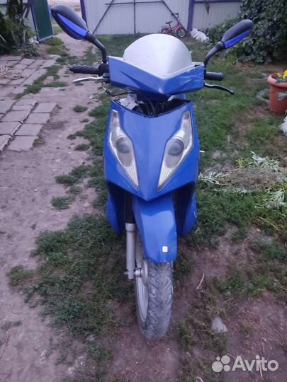 Скутер 4х тактный