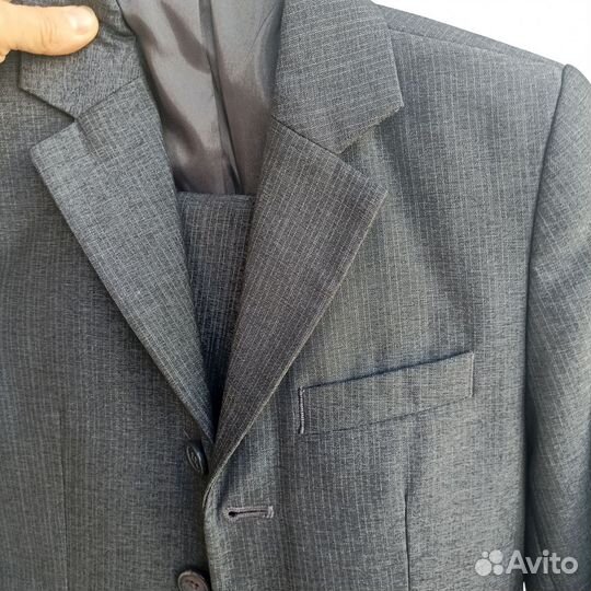 Школьный костюм для мальчика 128 серый